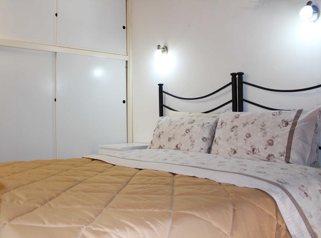 Max Studios Florence Room photo